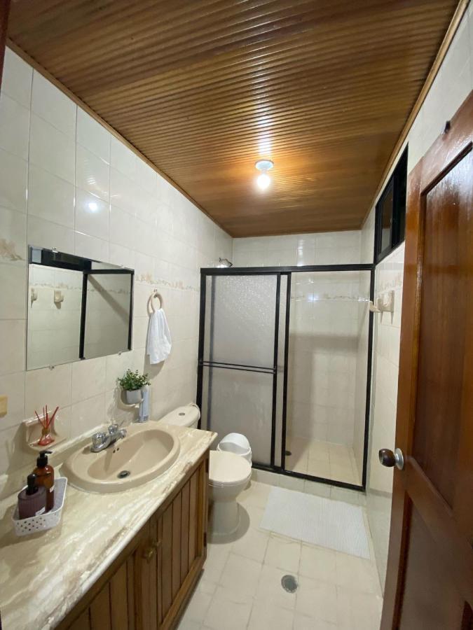 Habitaciones Independientes Cerca Al Aeropuerto 3 Cartagena  Exterior foto